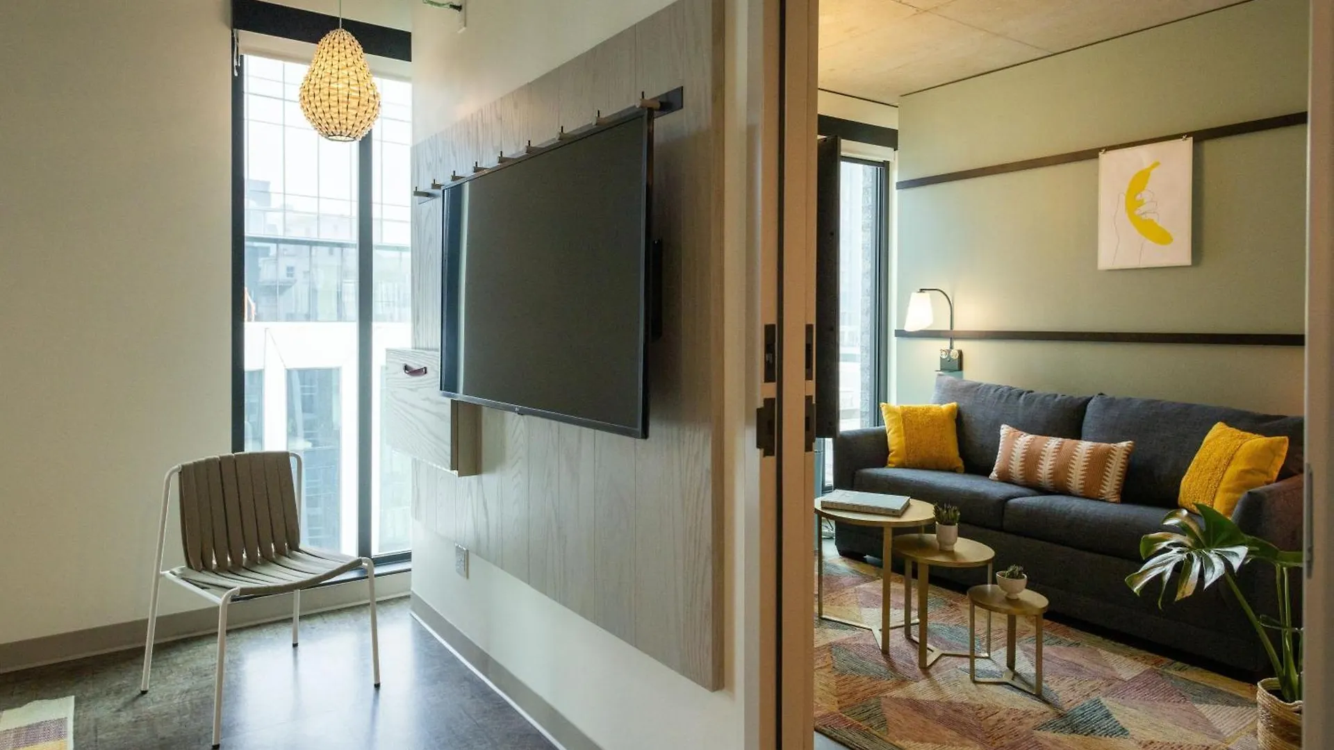 Moxy Portland Downtown Hotel 2*,